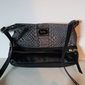 Nicole Miller  Designer Cross Body Women's  Bag/Purse Black & Grey